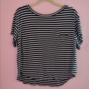 American Eagle crop tee